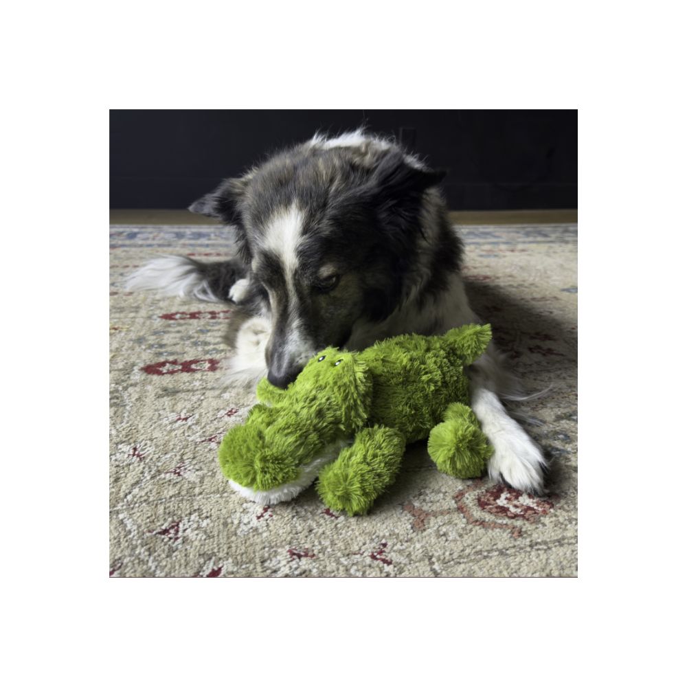 Kong Cozie Ali Alligator Mediano